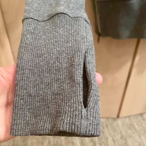 Cabi Apres Ski Hoodie XS in Gray - Picture 6 of 11